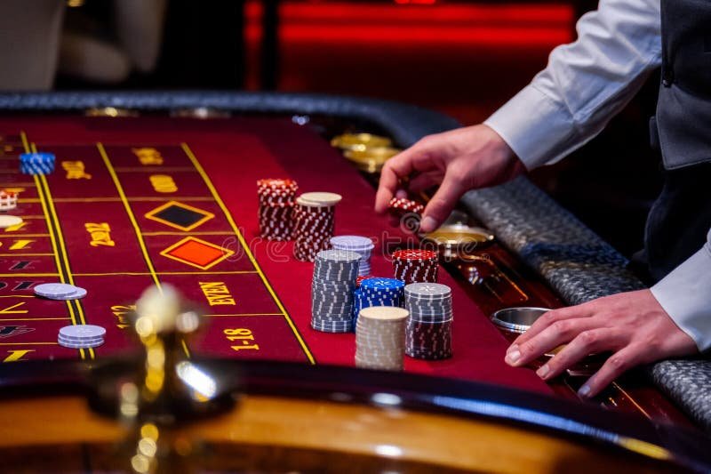 Filipino player joining a live bingo room on dynasty888 mobile app